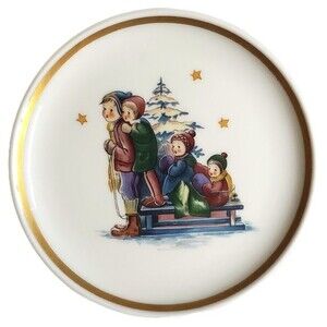 4" A Time to Remember The Berta Hummel Museum Miniature Collection Plate